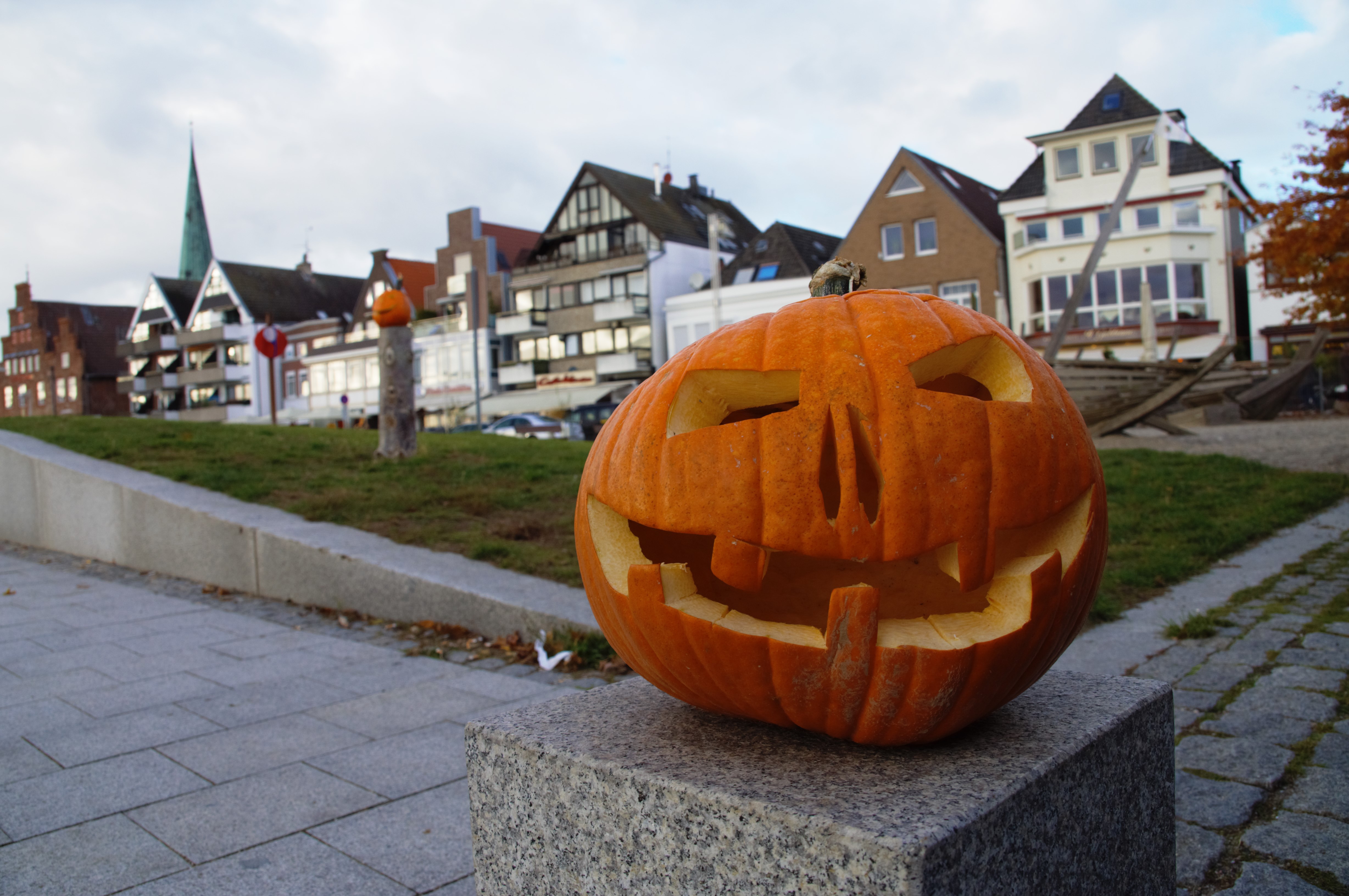 Happy Halloween aus Johannstorf und Travemünde
